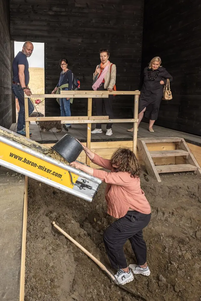 Hole/Mound – Bild 5